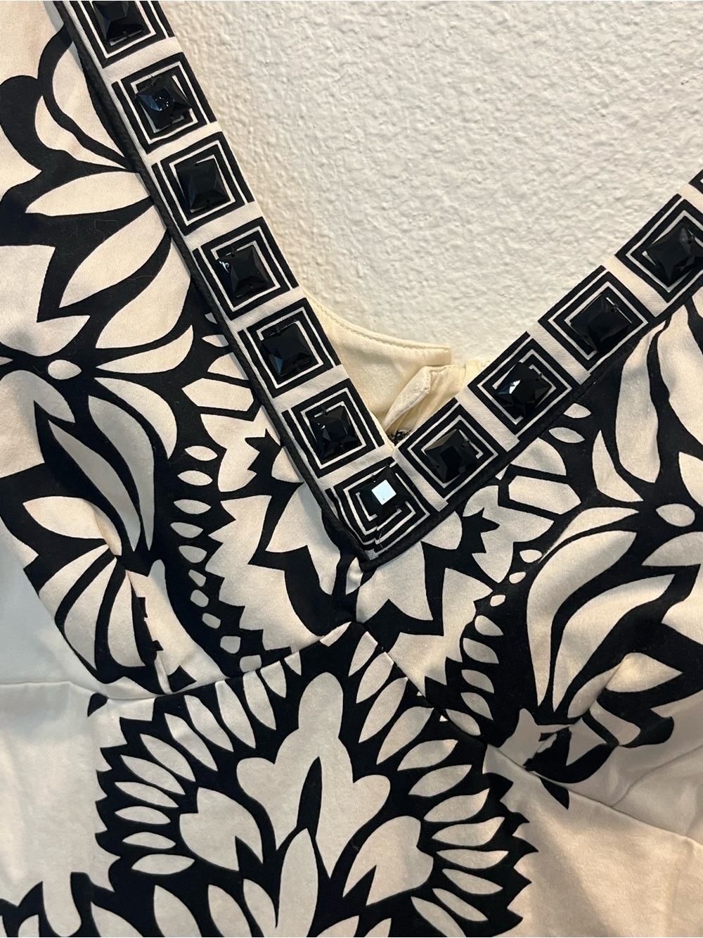 Hale Bob Black & White V-Neck Embroidered Mini Dress - Picture 4 of 11